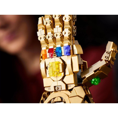 Блоковий конструктор LEGO Super Heroes Рукавичка нескінченності (76191)