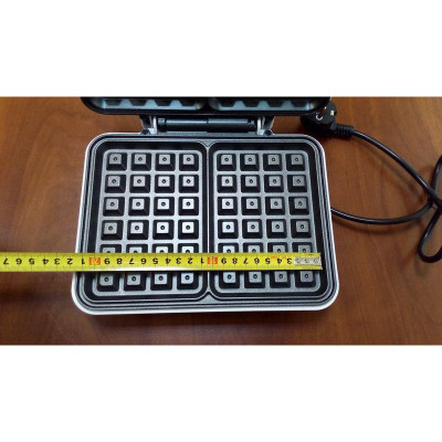 Вафельница MPM Product MGO-25