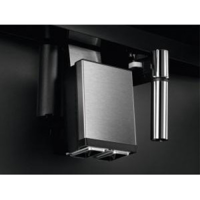 Кавомашина автоматична Electrolux EBC85X
