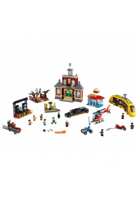 Блоковий конструктор LEGO City Головна площа (60271)