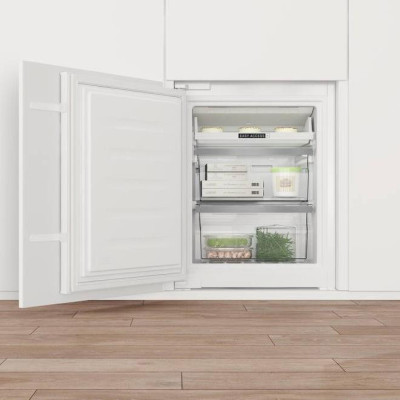 Холодильник із морозильною камерою Whirlpool WHC18T571 Холодильник із морозильною камерою Whirlpool WHC18T571