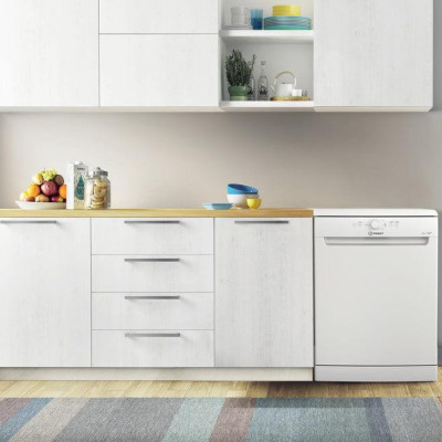 Посудомийна машина Indesit DFE 1B19 14