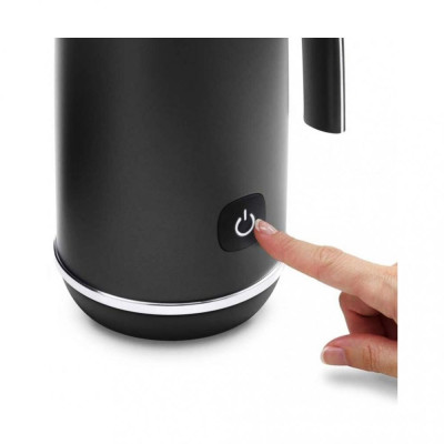Спінювач молока Delonghi EMF2.BK