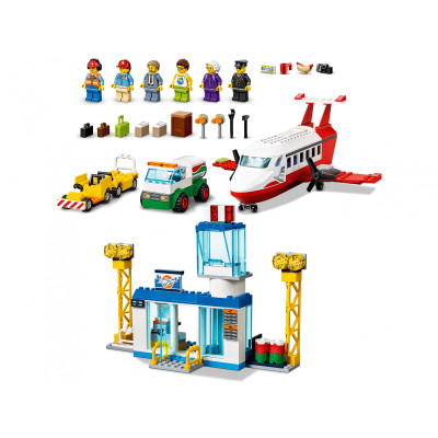 Блоковий конструктор LEGO City Міський аеропорт 286 деталі (60261)