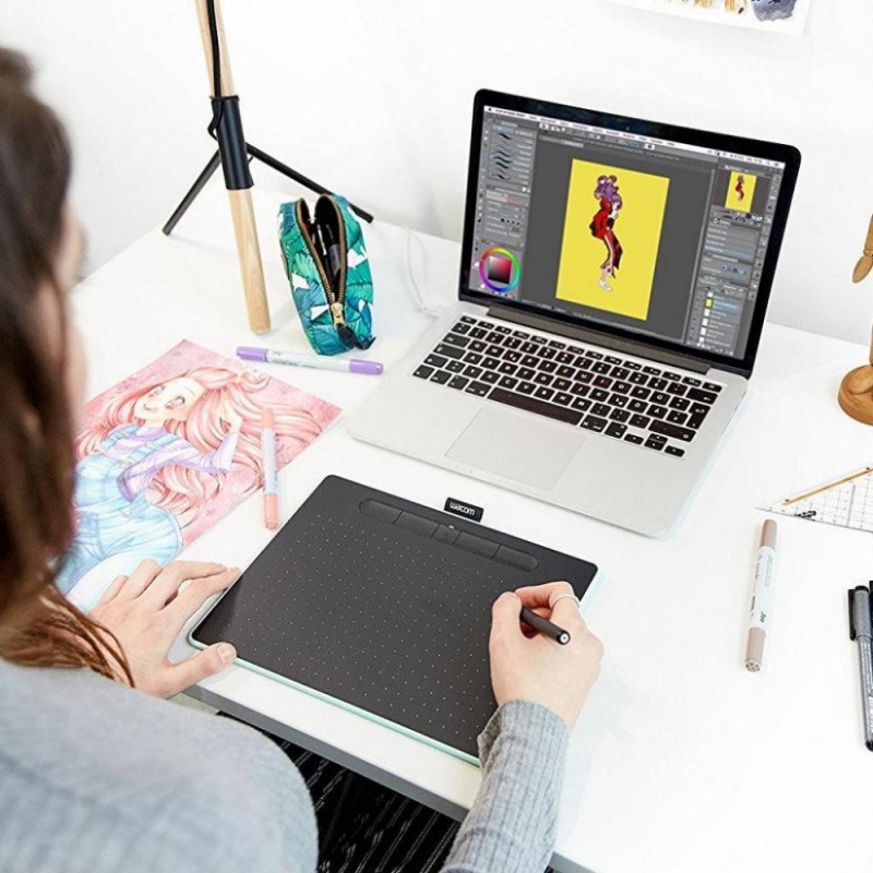 Графічний планшет Wacom Intuos M Bluetooth Black (CTL-6100WLK-N)