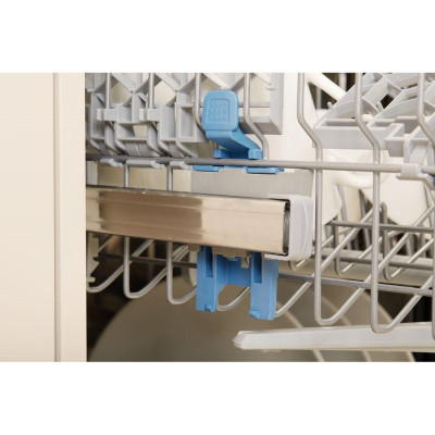 Посудомийна машина Indesit DSFO3T224