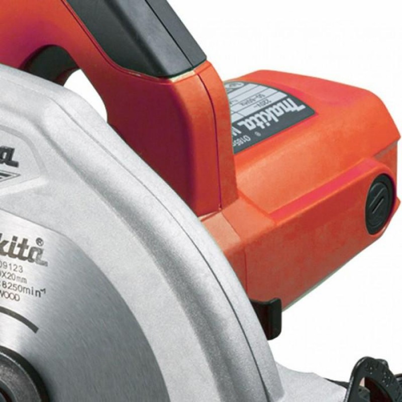 Дискова пила Makita M5802