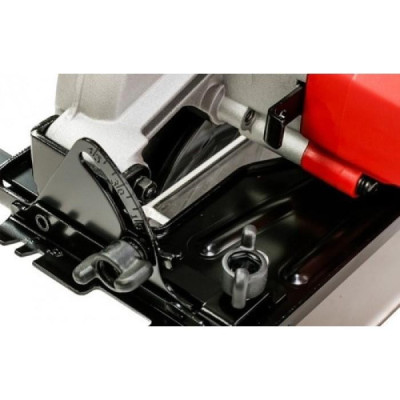 Дискова пила Makita M5802