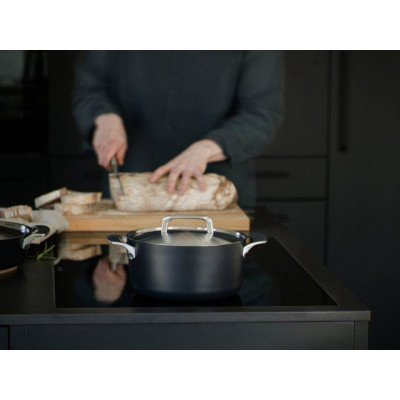 Каструля Fiskars Rotisser (1023755)