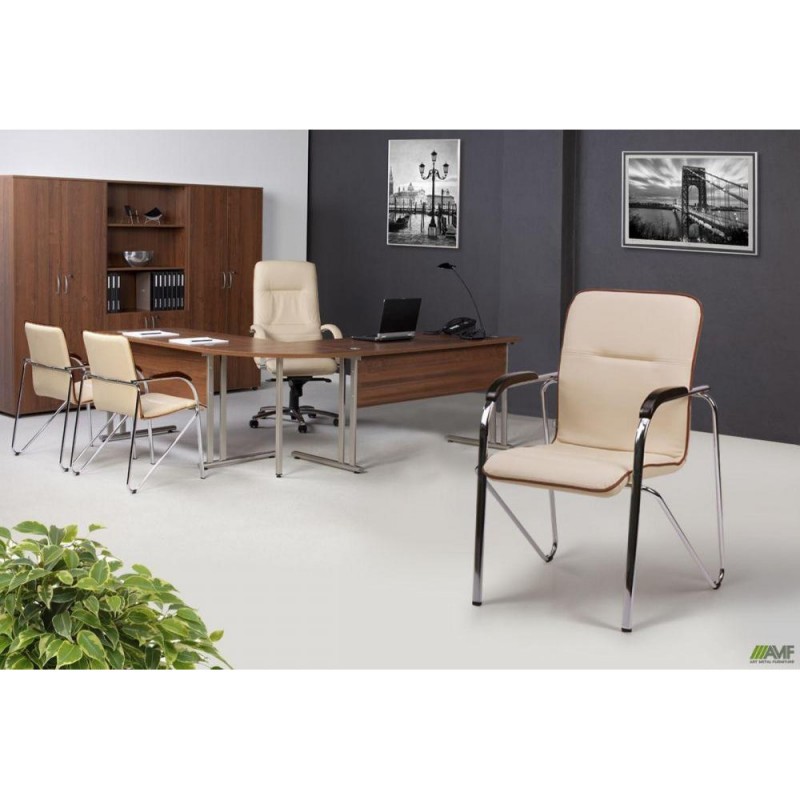 Офісне крісло для конференцій Art Metal Furniture Самба хром горіх Скаден Чорний без канта (012540)