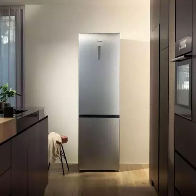 Холодильник із морозильною камерою Hisense RB440N4BC1
