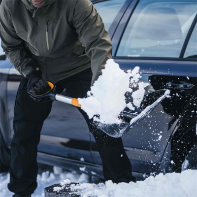Лопата снігоприбиральна Fiskars X-series автомобільна (1057393)