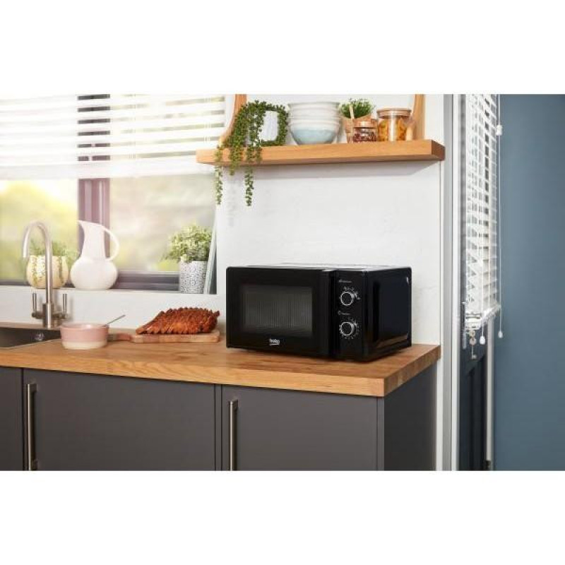 Мікрохвильова піч Beko MOC20100BFB