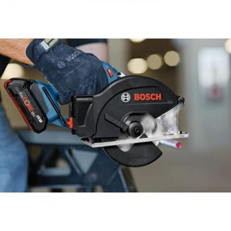 Дискова пилка Bosch GKM 18V-50 (06016B8002)