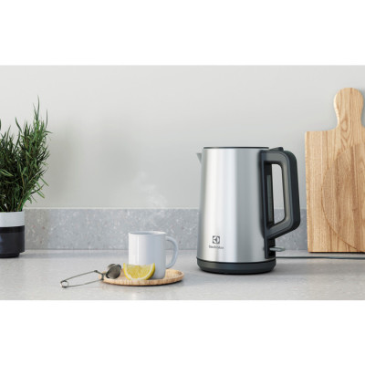 Електрочайник Electrolux E4K1-4ST Електрочайник Electrolux E4K1-4ST