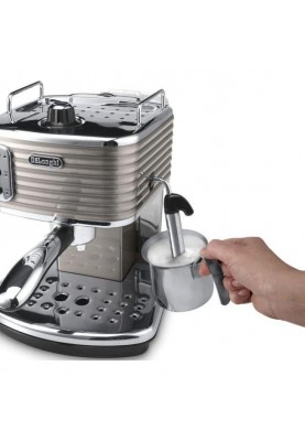 Рожкова кавоварка еспресо DeLonghi Scultura ECZ 351 BG