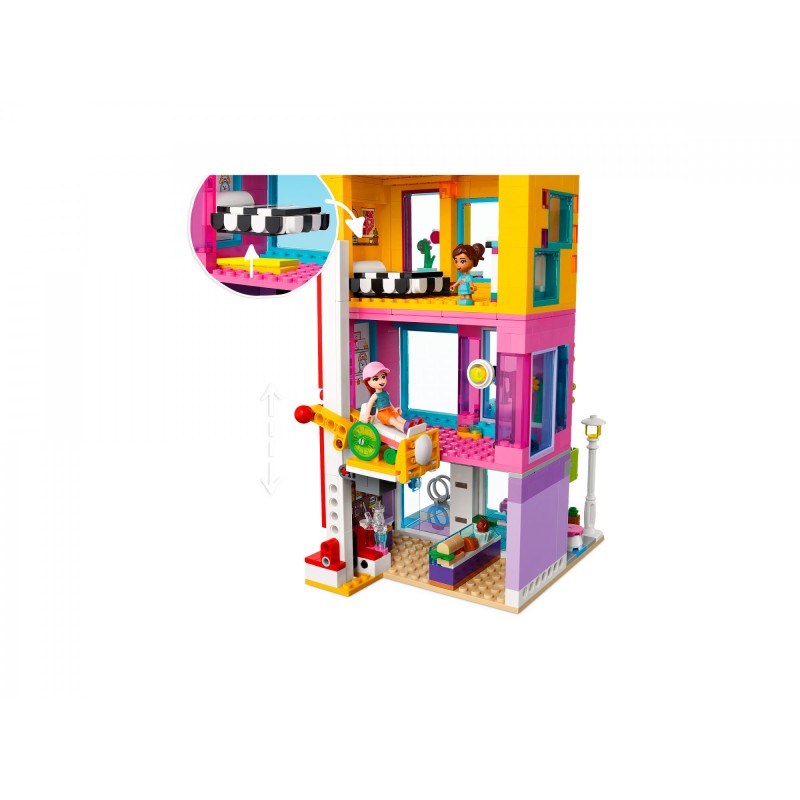 Блоковий конструктор LEGO Friends Великий будинок на головній вулиці (41704)