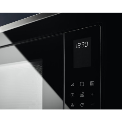 Мікрохвильова піч з грилем Electrolux LMS4253TMX