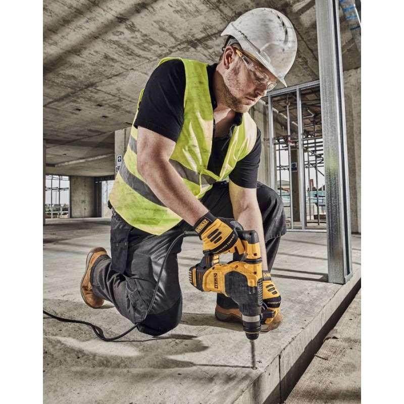 Перфоратори DeWALT D25333K