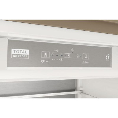 Холодильник із морозильною камерою Whirlpool WH SP70 T232 P