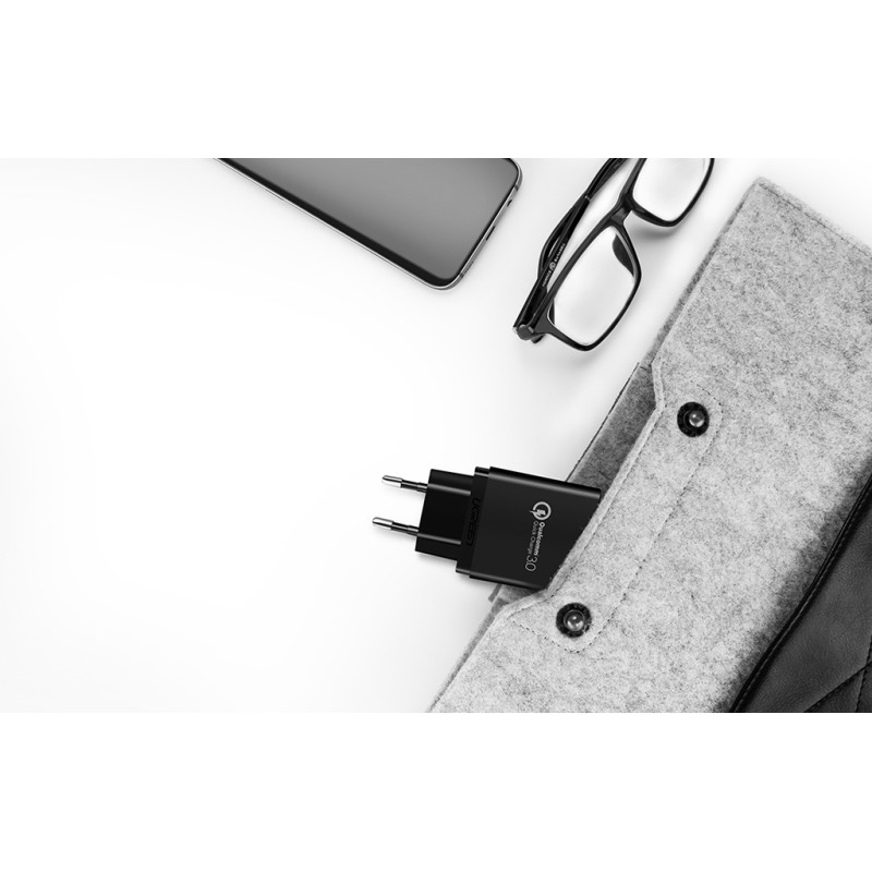 Зарядний пристрій 1xUSB 18W (USB A QC 3.0) Fast Charger Black CD122 Ugreen