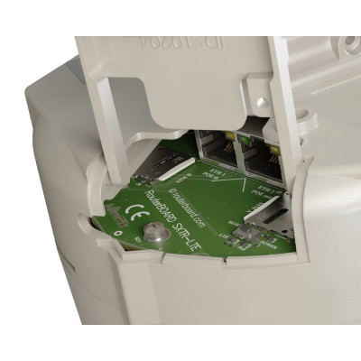 Точка доступу (зовнішня) Mikrotik SXT LTE6 kit (SXTR&FG621-EA) Точка доступу (зовнішня) Mikrotik SXT LTE6 kit (SXTR&FG621-EA)