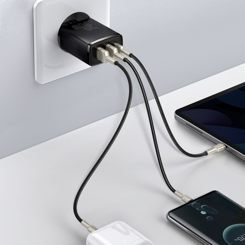 Зарядний пристрій 3xUSB 30W (USB-C+USB-A) Чорний Baseus
