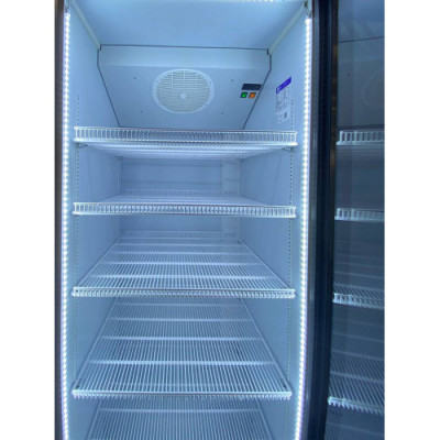 Холодильник - вітрина UBC GROUP Leader Full Door