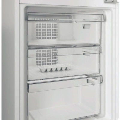 Холодильник Indesit KINH 1271 B4E (вбудований) Холодильник Indesit KINH 1271 B4E (вбудований)