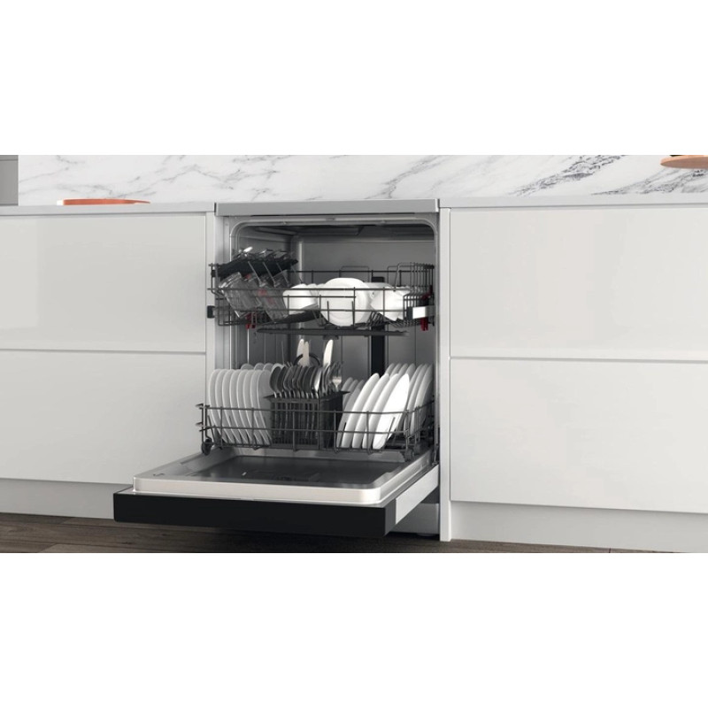 Посудомийна машина Whirlpool WFE 2B19 X