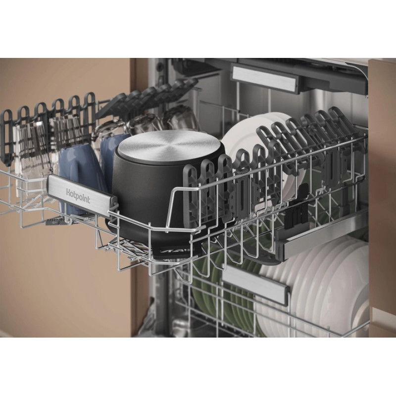 Посудомийна машина Hotpoint-Ariston HM7 42 L (вбудована, 60 см)
