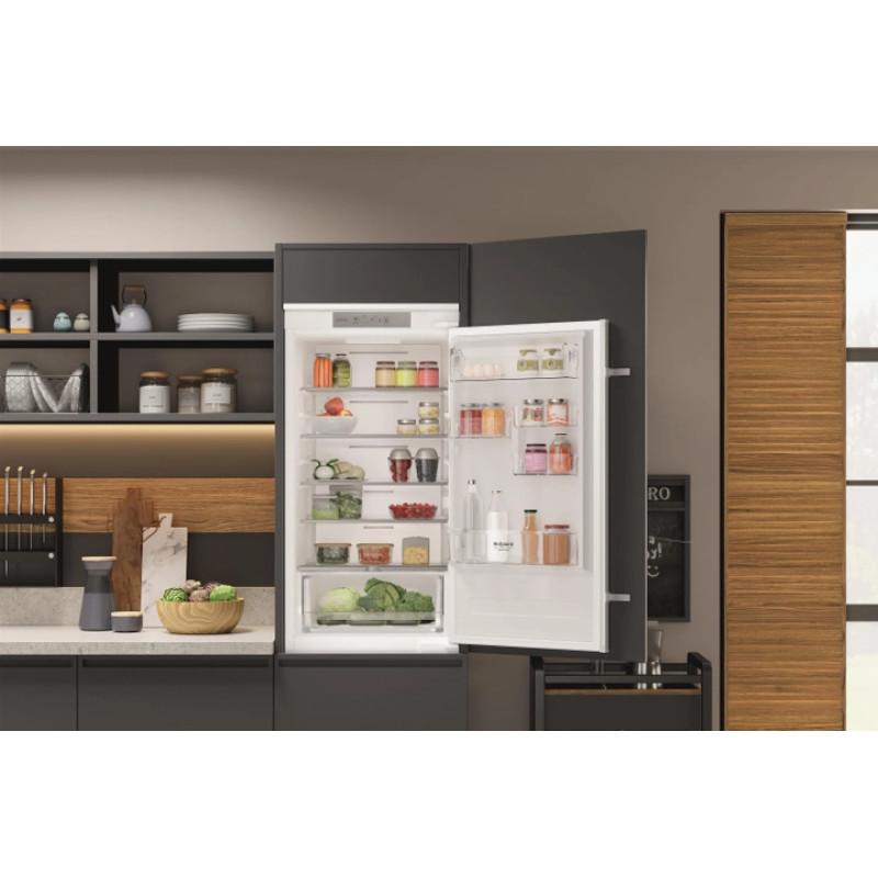 Холодильник Hotpoint-Ariston HAC20 T321 (вбудований)