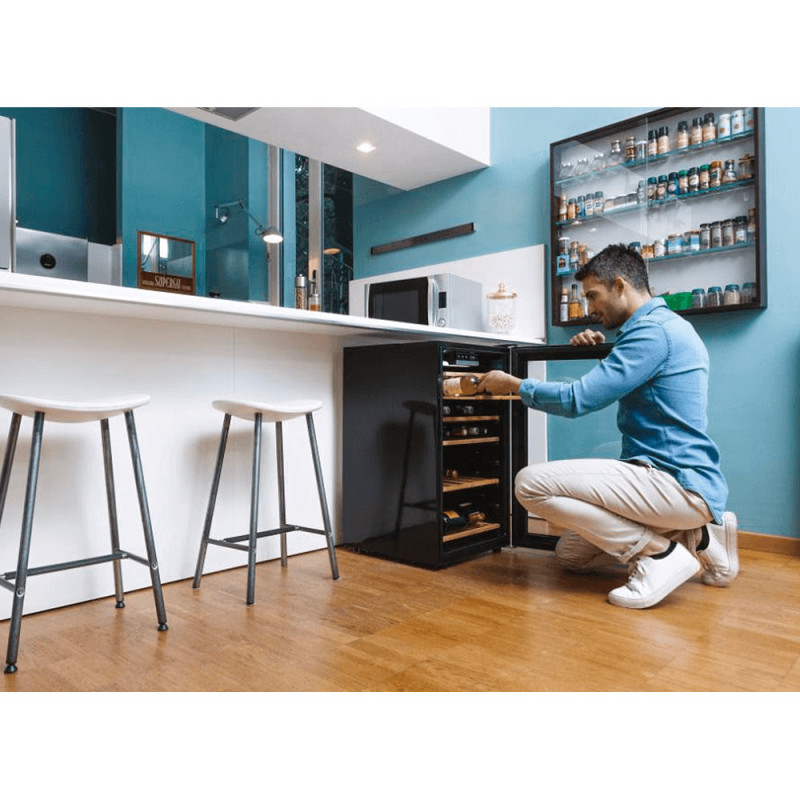 Холодильник для вина CANDY CWC 154 EEL/NF