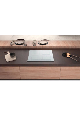 Варильна поверхня Hotpoint-Ariston HB8460BNE/W