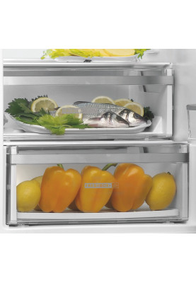 Холодильник Whirlpool W9 931A KS
