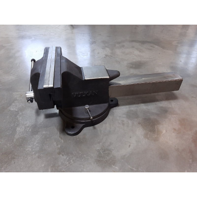 Лещата слюсарні 300мм чавунні поворотні