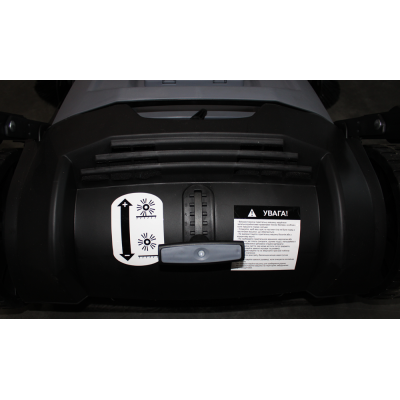 Підмітальна машина ручна  роб.ширина 98см/3920m2/год/сіра