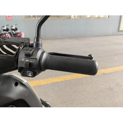 Скутер акумуляторний N-MAX 2500, 72В, 2500Вт, Швидкість - 60км/год Скутер акумуляторний N-MAX 2500, 72В, 2500Вт, Швидкість - 60км/год