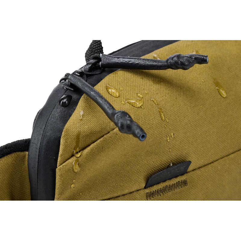 Cумка через плече Thule Aion Sling Bag TASB102 Nutria (6808631)