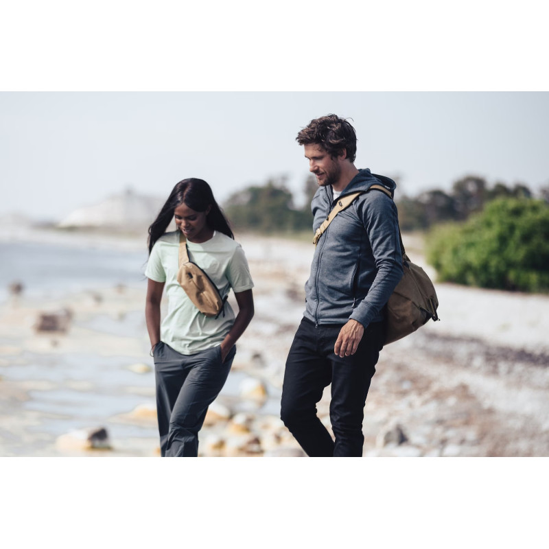 Cумка через плече Thule Aion Sling Bag TASB102 Nutria (6808631)
