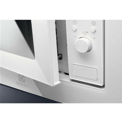 Мікрохвильова піч Electrolux LMS2173EMW (6474498)