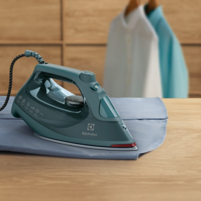 Утюг Electrolux E6SI1-6PG (6880312)