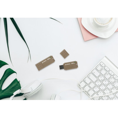 Flash Drive Goodram UME3 128GB USB 3.0 Eco Friendly (UME3-1280EFR11) (6820917) Flash Drive Goodram UME3 128GB USB 3.0 Eco Friendly (UME3-1280EFR11) (6820917)