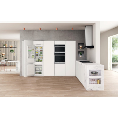 Холодильник Whirlpool WHC18 T311 (6709559) Холодильник Whirlpool WHC18 T311 (6709559)