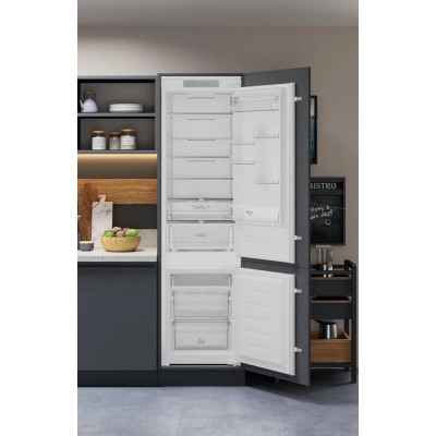 Холодильник Hotpoint Ariston HAC20T321 (6812125) Холодильник Hotpoint Ariston HAC20T321 (6812125)