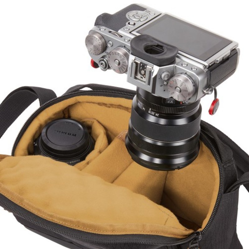 Сумка Case Logic VISO Small Camera Bag CVCS-102 Black (6630452)