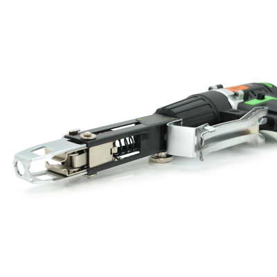 Шуруповерт Merlion DR1220PL з насадкою для шурупів, двома батареями по 12V, ємність кожної батареї по 1,3Ah + зарядний пристрій Шуруповерт Merlion DR1220PL з насадкою для шурупів, двома батареями по 12V, ємність кожної батареї по 1,3Ah + зарядний пристрій