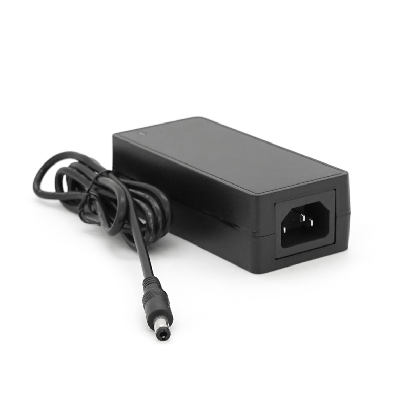 Імпульсний блок живлення JC0605 6V 5А (30Вт) штекер 5.5 / 2.5 + каб. живлення