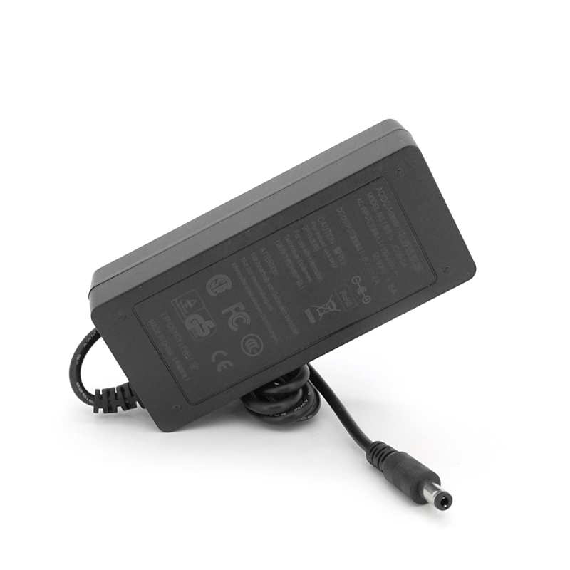 Імпульсний блок живлення JC0604 6V 4А (24Вт) штекер 5.5 / 2.5 + каб. живлення