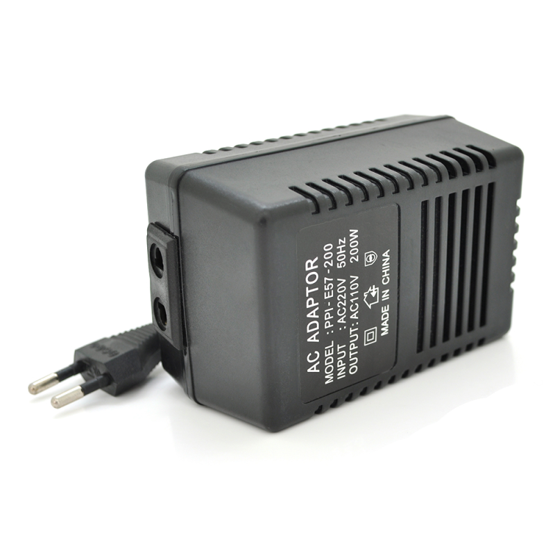 Перетворювач напруги Input 220 V / Output 110V, + універсальна розетка
